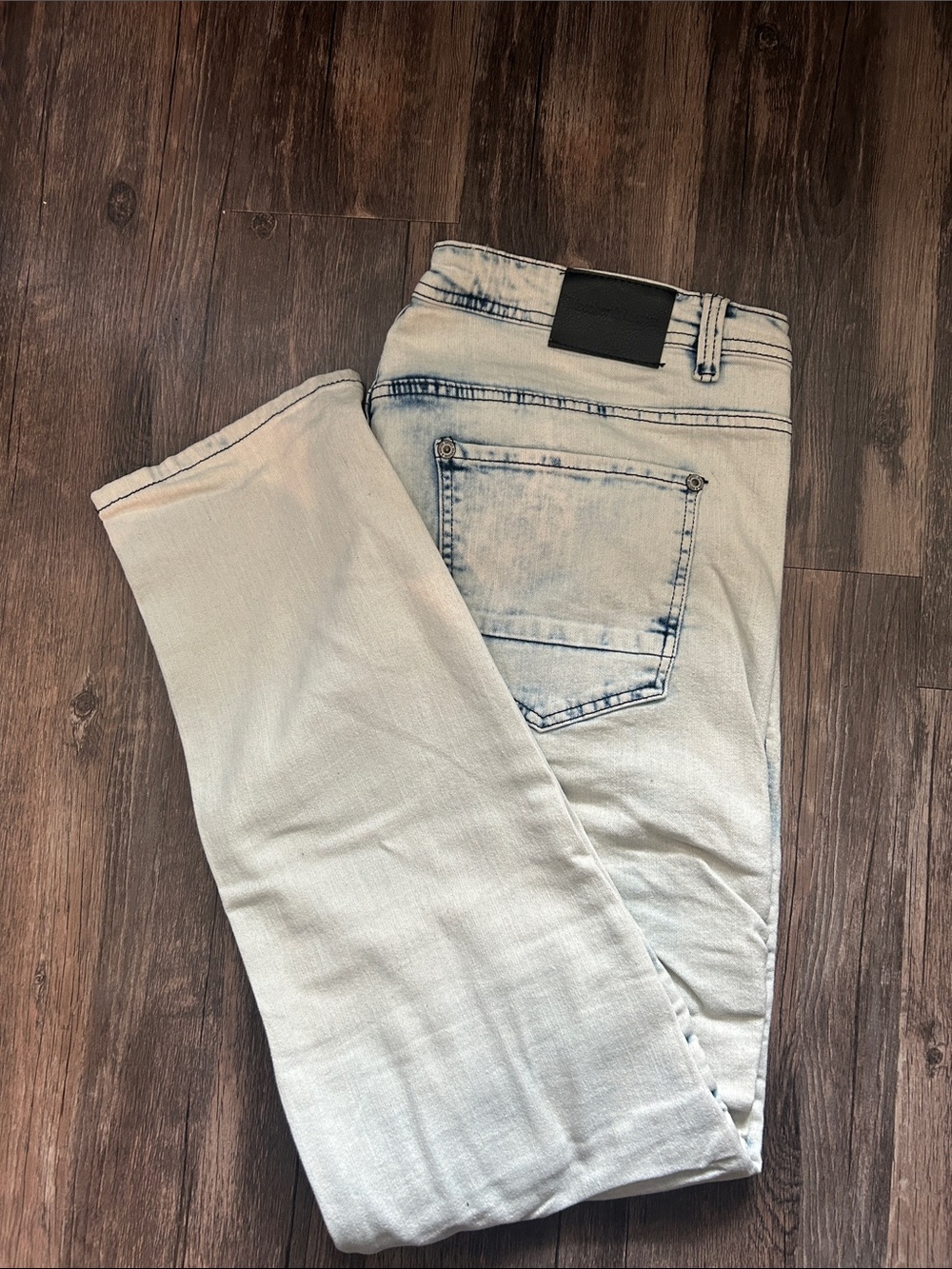 Bleecker & Mercer Men's Light Wash Blue Jeans